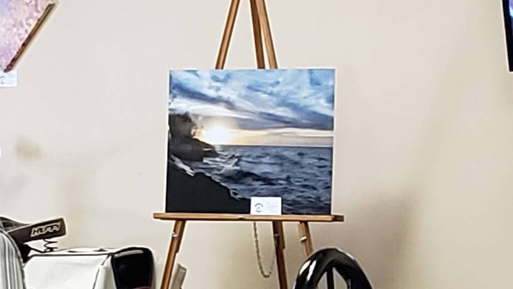 Gilberts Place | cafe | 130 E Main St, Bellevue, OH 44811, USA | 5672144439 OR +1 567-214-4439