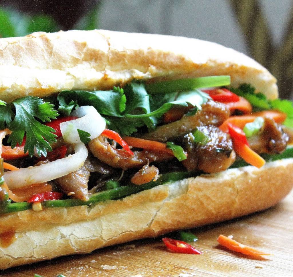 Vs Sandwich | restaurant | 285 Main St, Tilton, NH 03276, USA | 6032868899 OR +1 603-286-8899