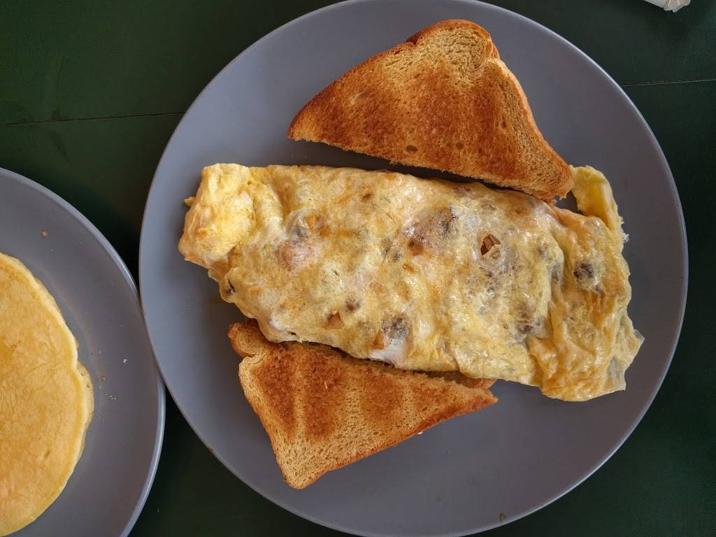 Grandmas Diner | restaurant | 227 W Washington St, Charles Town, WV 25414, USA | 3047249960 OR +1 304-724-9960