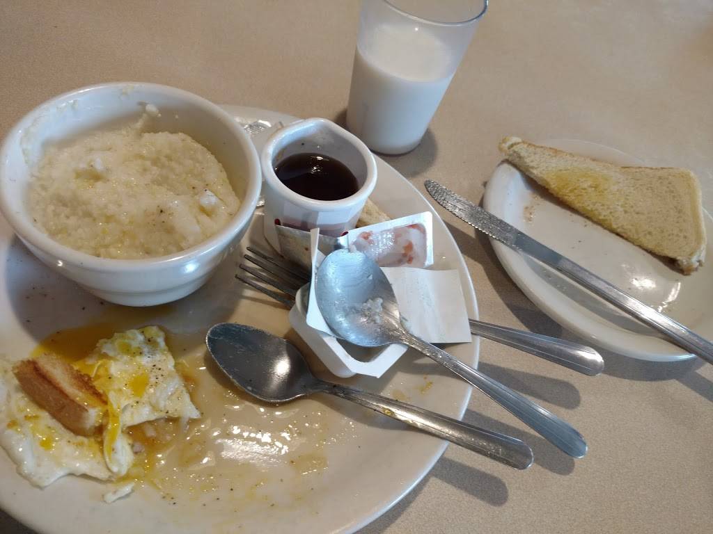 Gebbys Family Restaurant | restaurant | 726 E War Memorial Dr, Peoria Heights, IL 61616, USA | 3096857811 OR +1 309-685-7811