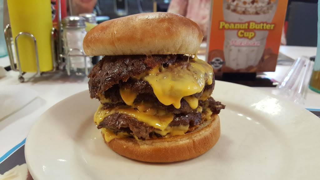 Steak n Shake | restaurant | 3980 Wedgewood Ln, The Villages, FL 32162, USA | 3862138786 OR +1 386-213-8786