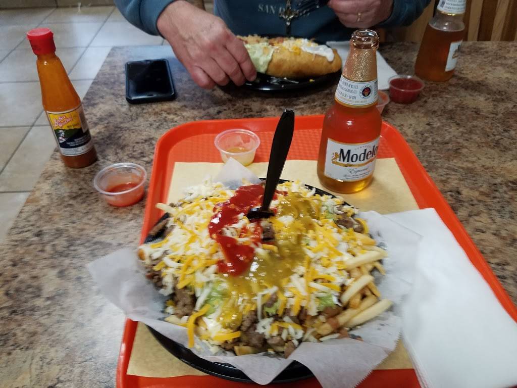 Ponchos Authentic Mexican And Seafood | restaurant | 1279 E Main St, El Cajon, CA 92021, USA | 6194442506 OR +1 619-444-2506