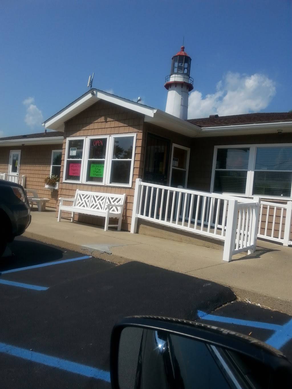 Dockside Beachfront Grill | restaurant | 13 SW Wrenn Pkwy, Greensburg, IN 47240, USA | 5132652448 OR +1 513-265-2448