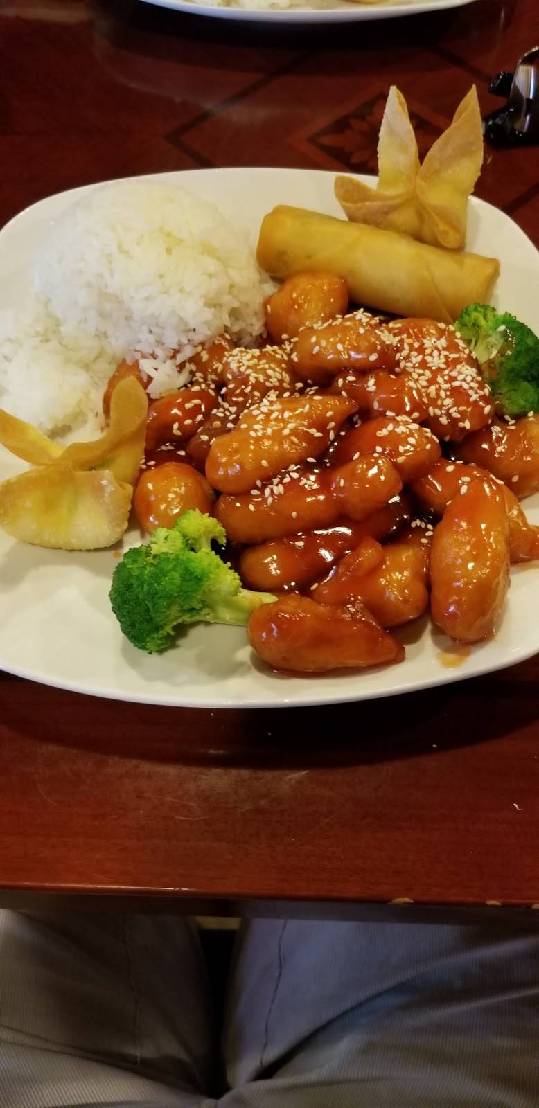 Mr. Huis 2 | restaurant | 4131 Pioneer Woods Dr, Lincoln, NE 68506, USA | 4024860111 OR +1 402-486-0111