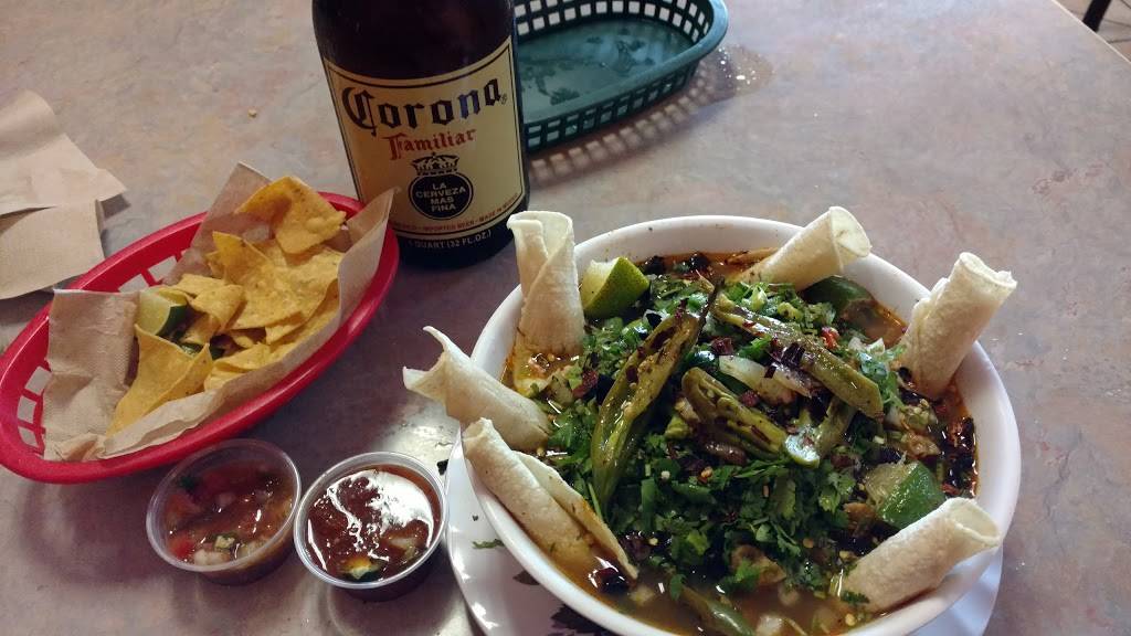 Taqueria Guadalajara | restaurant | 6 W Court St, Woodland, CA 95695, USA | 5306680628 OR +1 530-668-0628