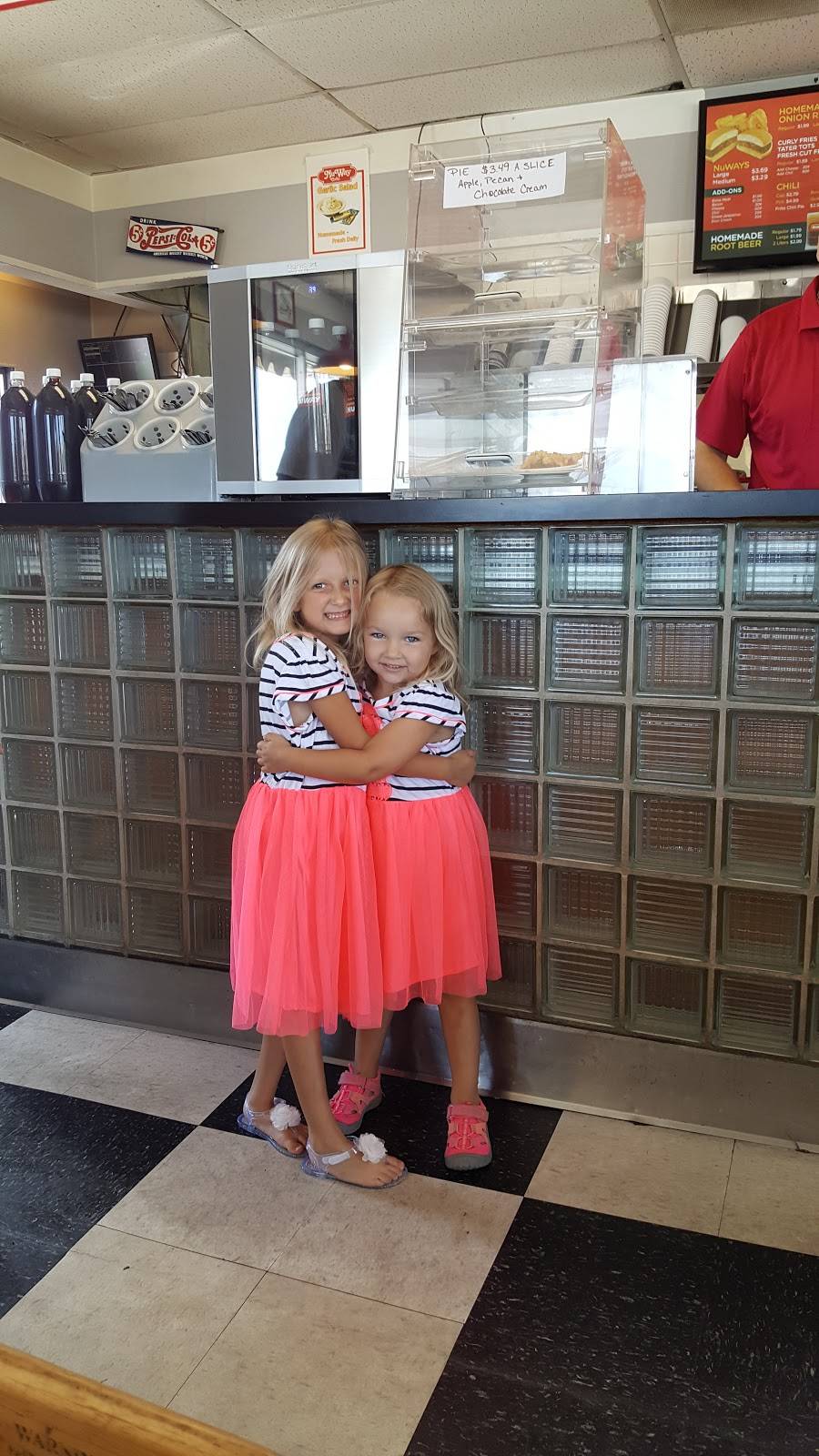 Nuway Burgers | restaurant | 7301 W Central Ave, Wichita, KS 67212, USA | 3167222217 OR +1 316-722-2217