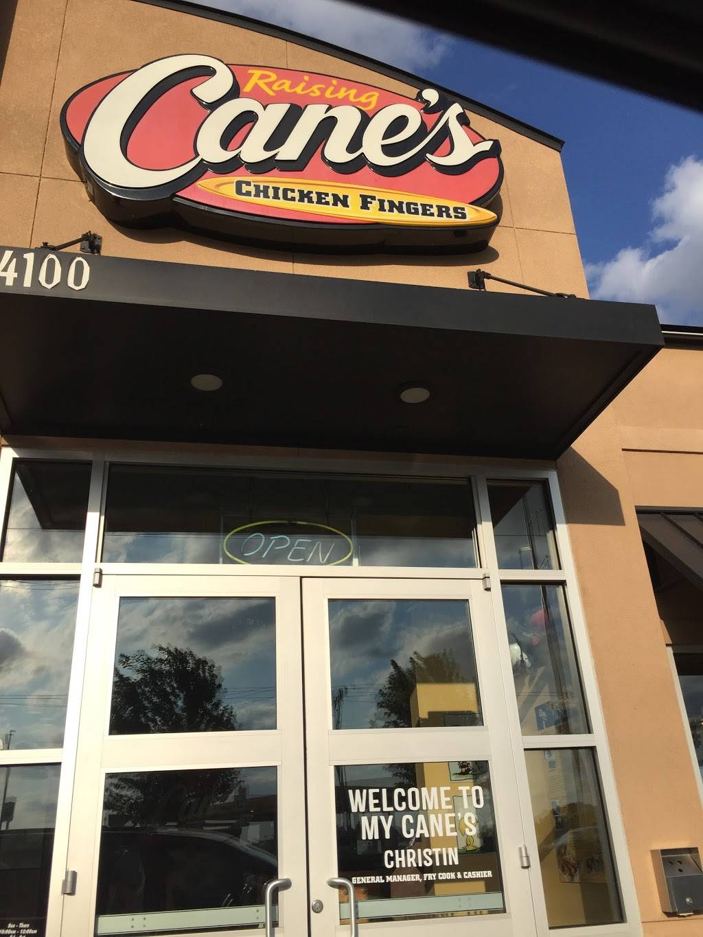Raising Canes Chicken Fingers | meal takeaway | 14100 N Pennsylvania Ave, Oklahoma City, OK 73134, USA | 4057539209 OR +1 405-753-9209