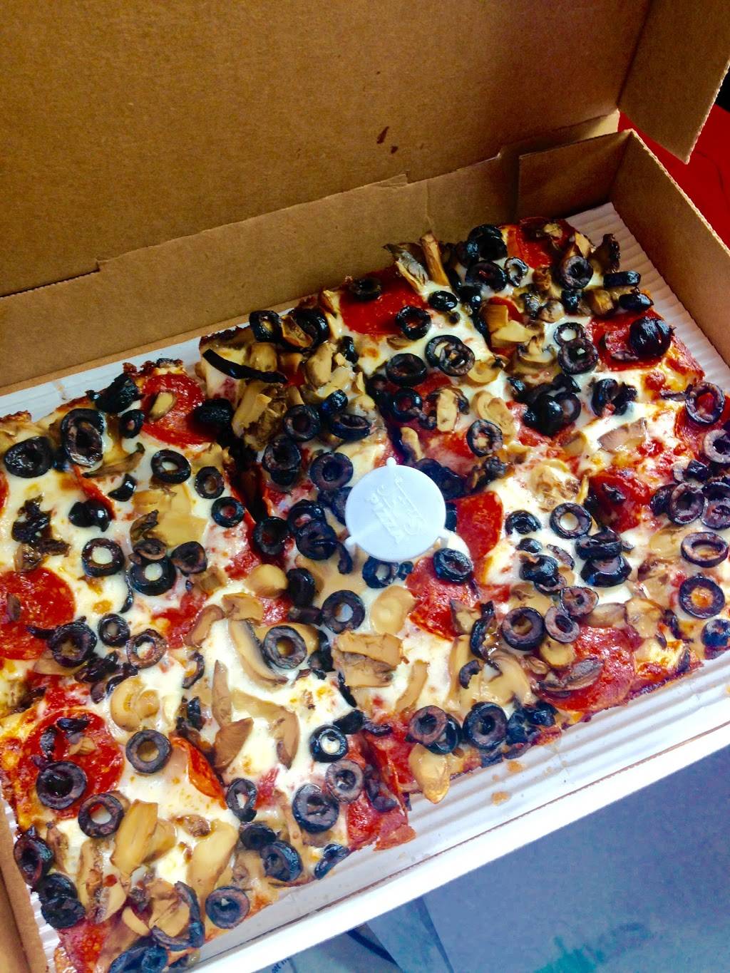 Jets Pizza | meal delivery | 8903 Glades Rd, Boca Raton, FL 33434, USA | 5618525700 OR +1 561-852-5700