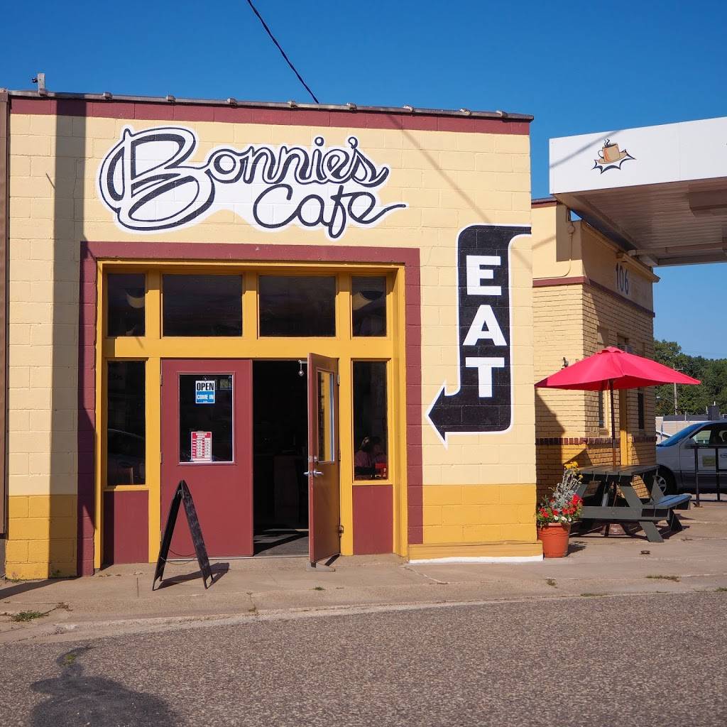 Bonnies Cafe | restaurant | 106 W Oak St, Glenwood City, WI 54013, USA | 7152654145 OR +1 715-265-4145
