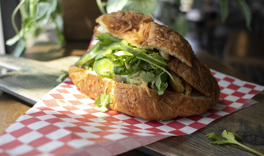 Pho Tre Bien Cafe | restaurant | 12302 Montana Ave #502, El Paso, TX 79938, USA | 9153040444 OR +1 915-304-0444