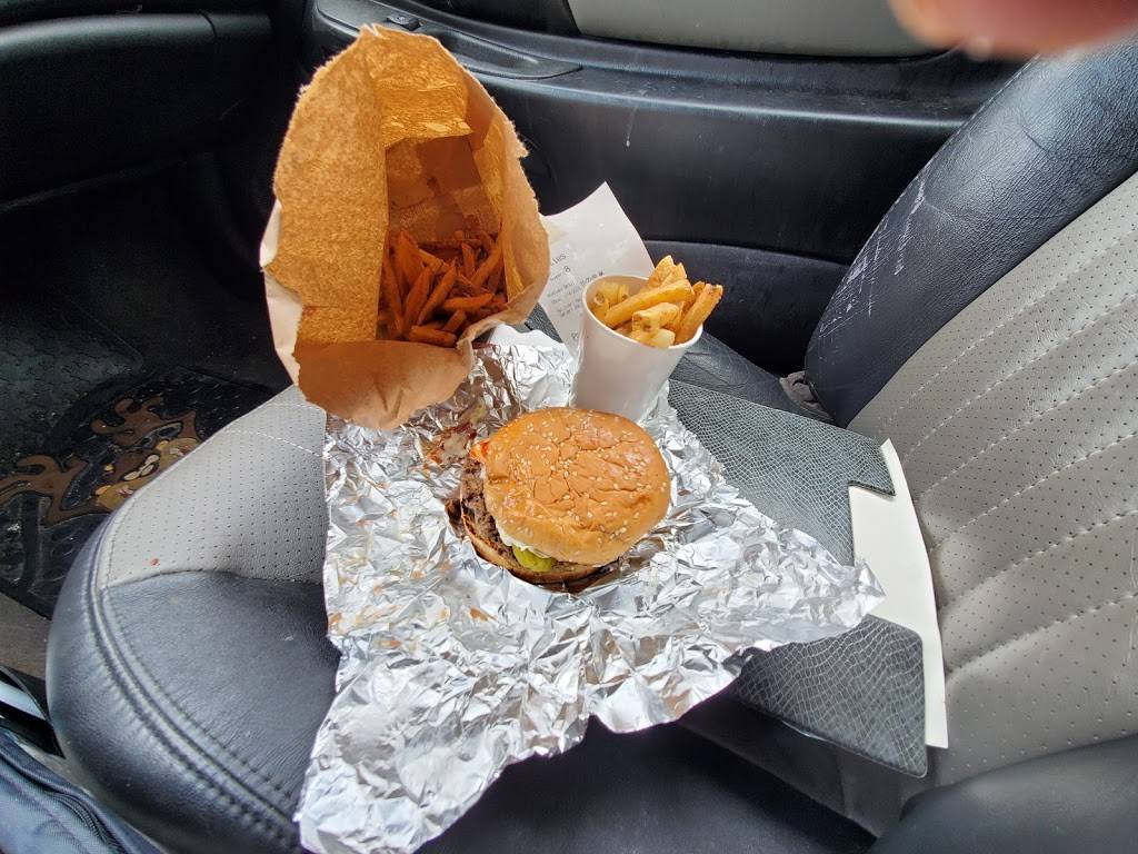 Five Guys | restaurant | 1778 S Hanley Rd, St. Louis, MO 63144, USA | 3142820202 OR +1 314-282-0202