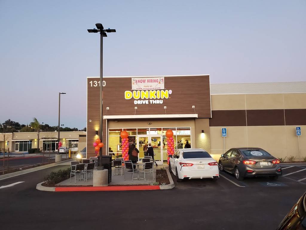 Dunkin | bakery | 1310 E Vista Way, Vista, CA 92084, USA | 7602166155 OR +1 760-216-6155