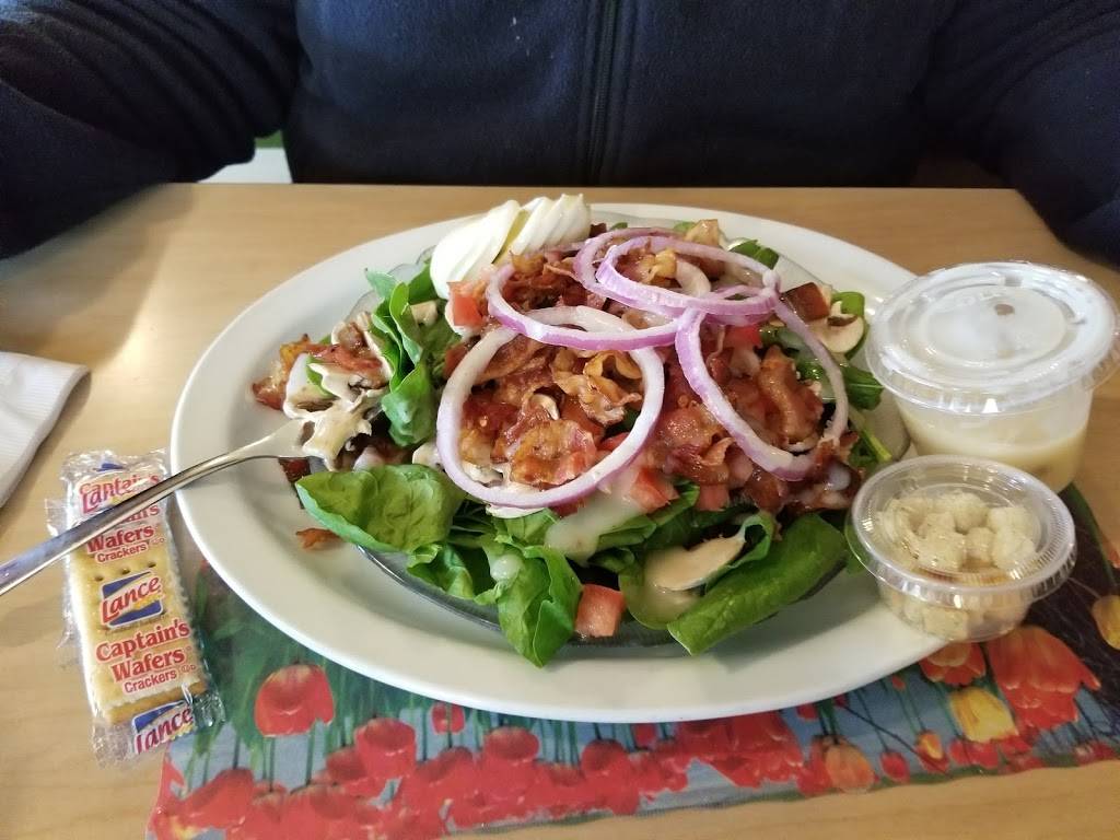 Village Family Restaurant | restaurant | 435 N Warpole St, Upper Sandusky, OH 43351, USA | 4192942945 OR +1 419-294-2945