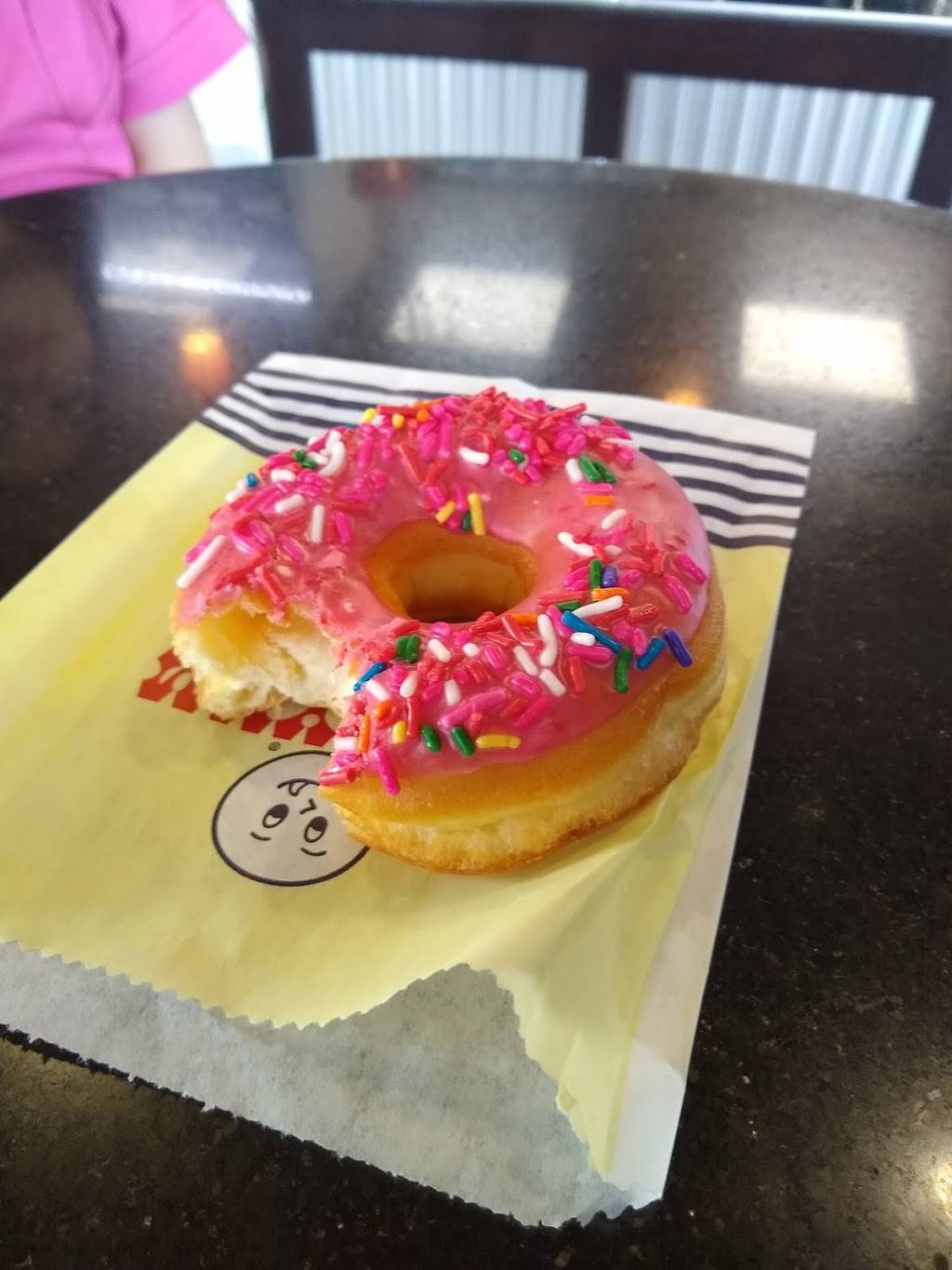 Yum Yum Donuts | bakery | 932 W Highland Ave, San Bernardino, CA 92405, USA | 9098829269 OR +1 909-882-9269