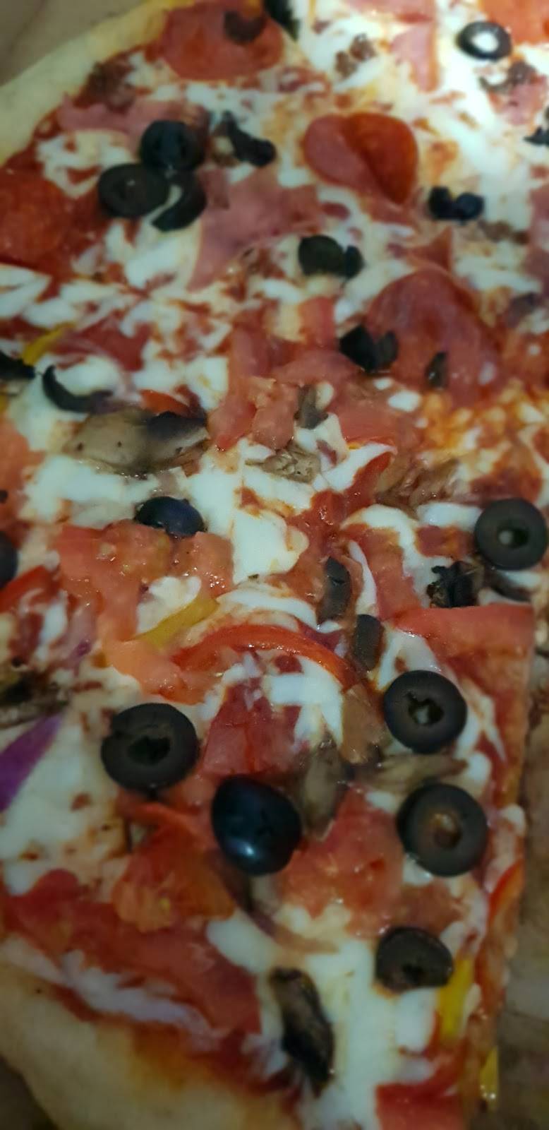 Vinchys Pizzas | restaurant | Blvd. el Mirador 660, El Mirador, Tijuana, B.C., Mexico | 016645266073 OR +52 664 526 6073