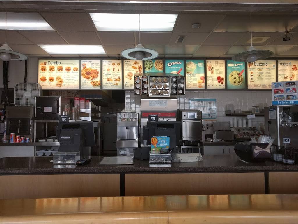 Dairy Queen Grill & Chill | restaurant | 13300 Tecumseh Rd E, Windsor, ON N8N 4R8, Canada | 5199798554 OR +1 519-979-8554