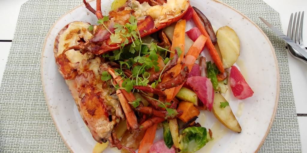 La Côte | restaurant | 4441 Collins Ave, Miami Beach, FL 33140, USA | 3056744710 OR +1 305-674-4710