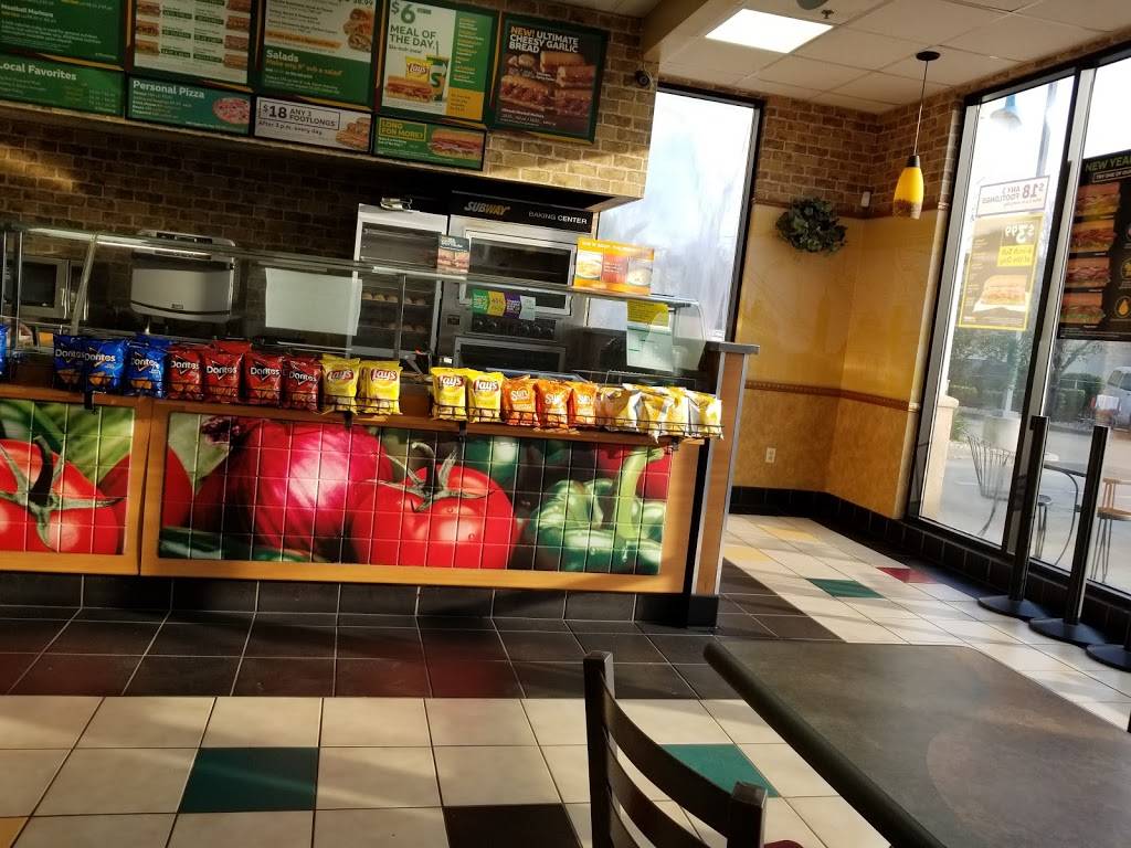 Subway | restaurant | 76 Gas Station/C-Store, 705 Harbor Pointe Pl Suite B, West Sacramento, CA 95605, USA | 9163740673 OR +1 916-374-0673