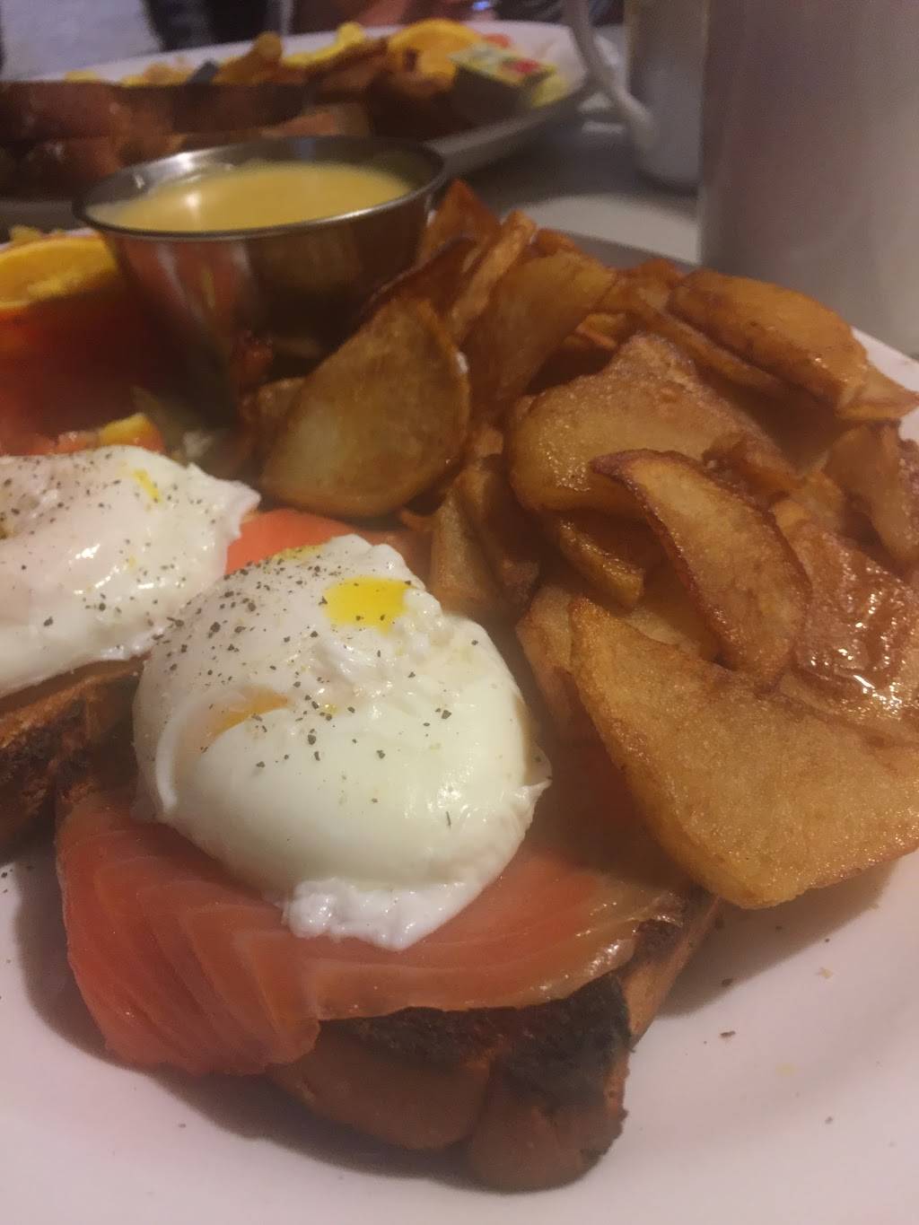 Restaurant des Monts | restaurant | 88 Rue Saint Vincent, Sainte-Agathe-des-Monts, QC J8C 2A7, Canada | 8193268830 OR +1 819-326-8830