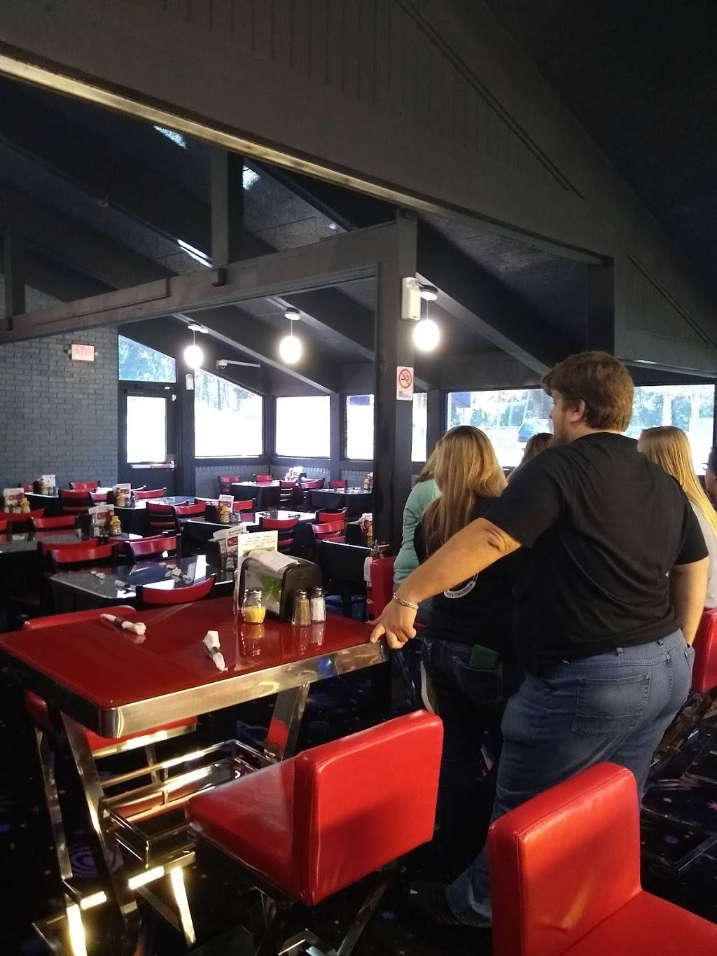 Fun Point | restaurant | 1100 S Walnut St, Starke, FL 32091, USA | 9049663380 OR +1 904-966-3380