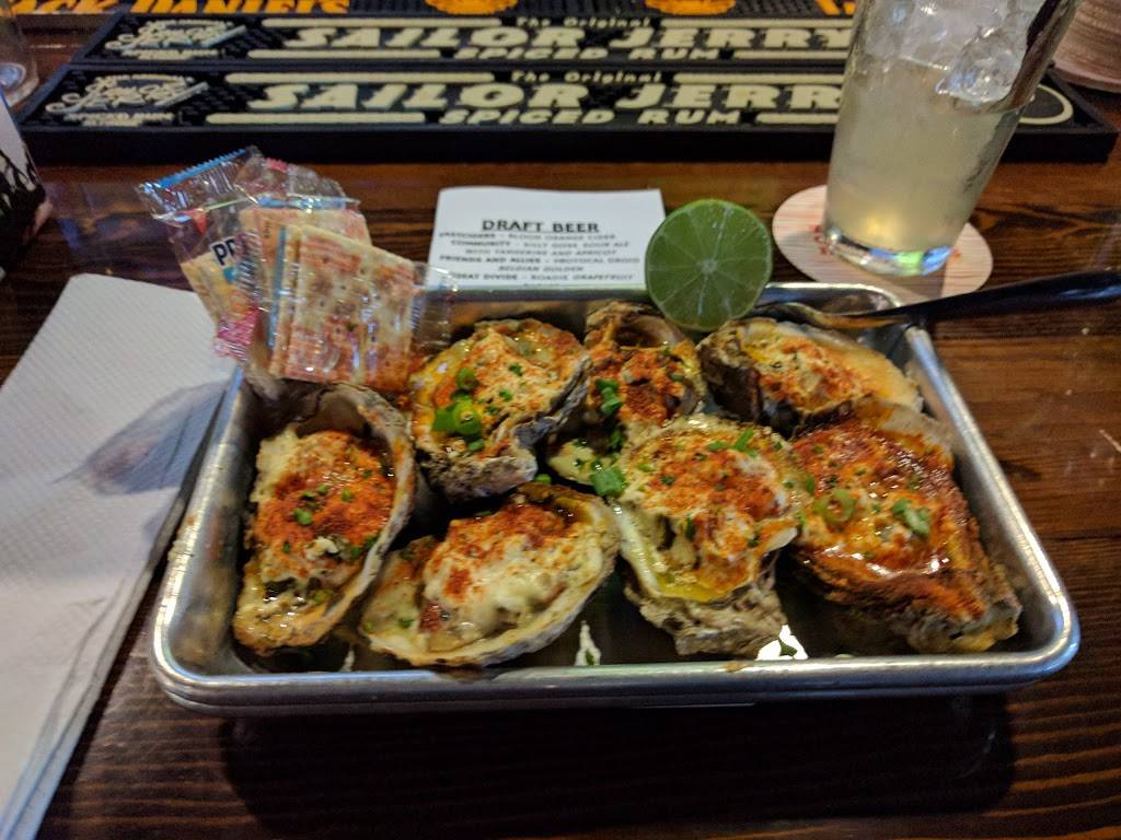 Turf N Surf Po Boy | restaurant | 3121 South Lamar Boulevard Inside, Bar, Lavaca St, Austin, TX 78704, USA | 5122762763 OR +1 512-276-2763