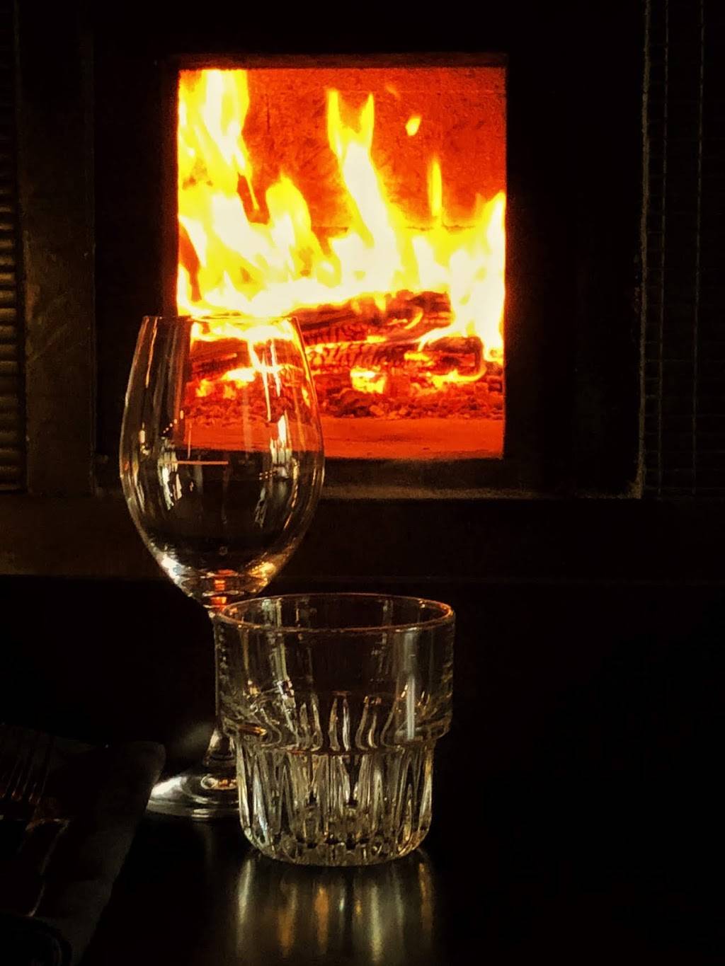 Foxy | restaurant | 1638 Rue Notre-Dame Ouest, Montréal, QC H3J 1M1, Canada | 5149257007 OR +1 514-925-7007