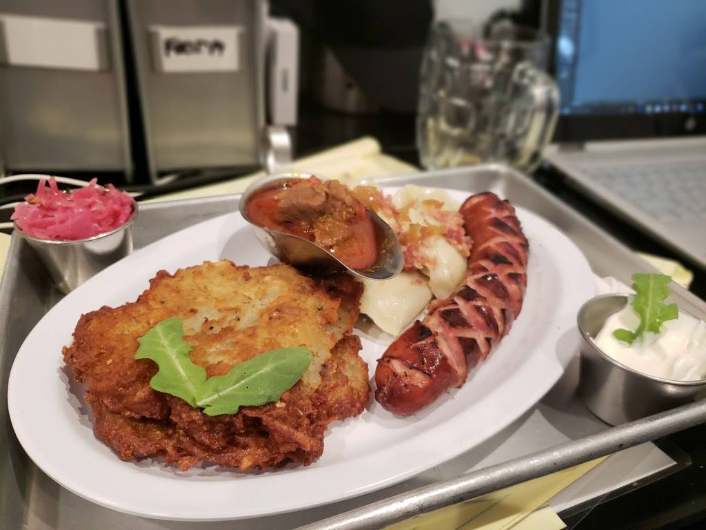 Tatas Pierogi | restaurant | 554 E Devon Ave, Elk Grove Village, IL 60007, USA | 8472648944 OR +1 847-264-8944