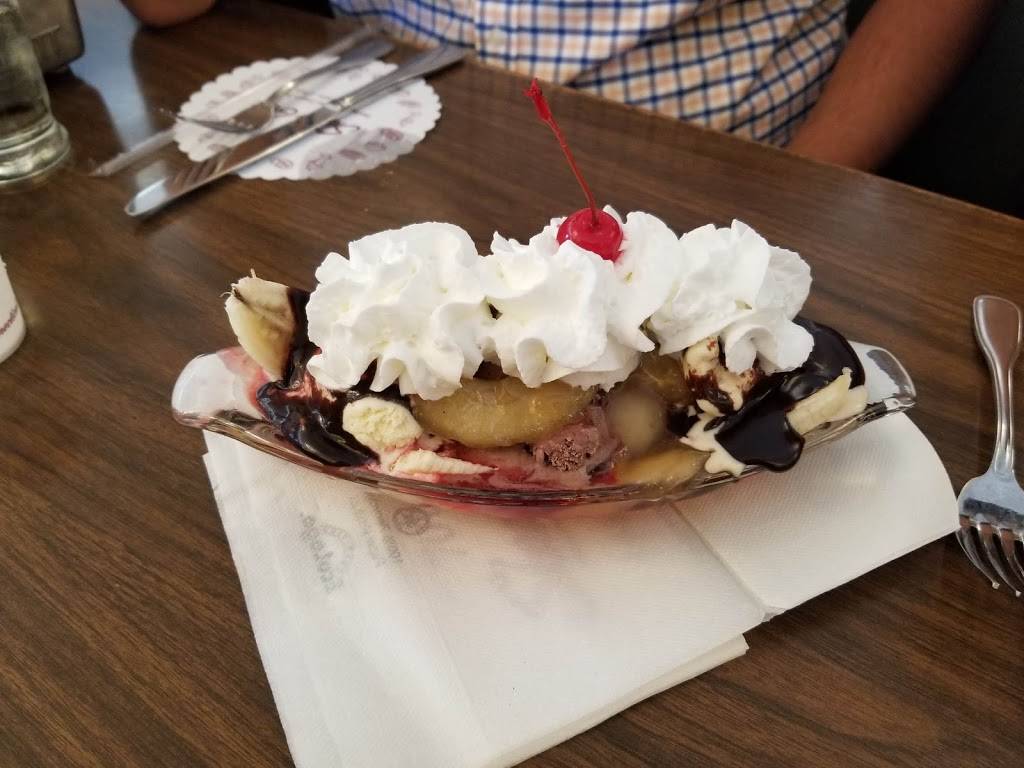 Shady Glen | restaurant | 840 Middle Turnpike E, Manchester, CT 06040, USA | 8606494245 OR +1 860-649-4245