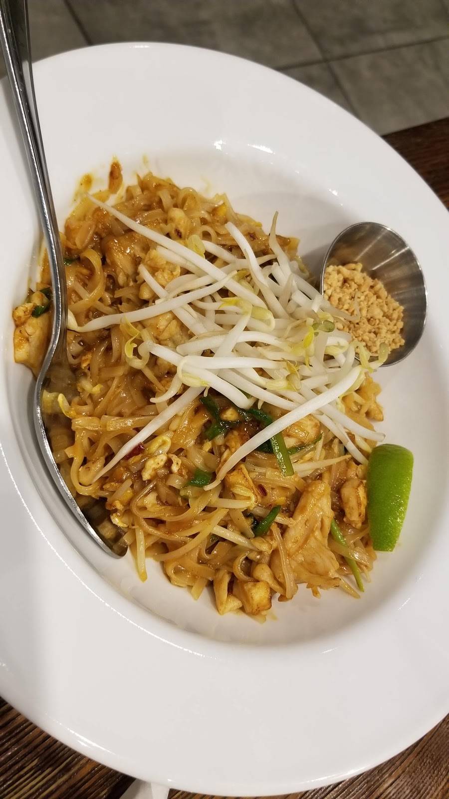 Chana Thai Kitchen | restaurant | 8739 SW 136th St, Miami, FL 33176, USA | 3052381122 OR +1 305-238-1122