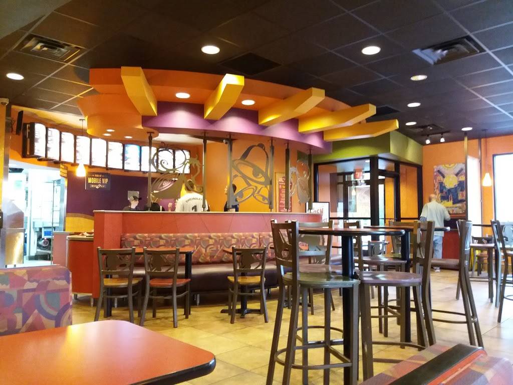 Taco Bell | meal takeaway | 230 W E Layton Ave, Milwaukee, WI 53207, USA | 4147470580 OR +1 414-747-0580