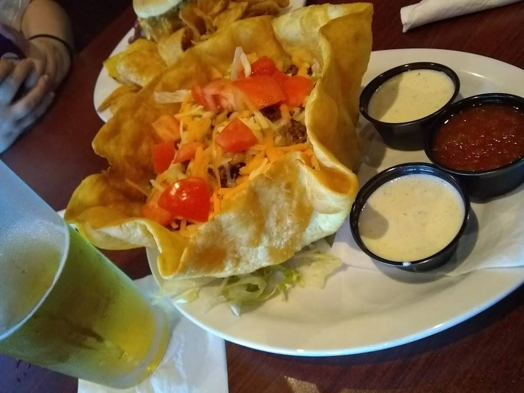 The Clubhouse Sports Grille | restaurant | 8188 Princeton Glendale Rd, West Chester Township, OH 45069, USA | 5138575726 OR +1 513-857-5726