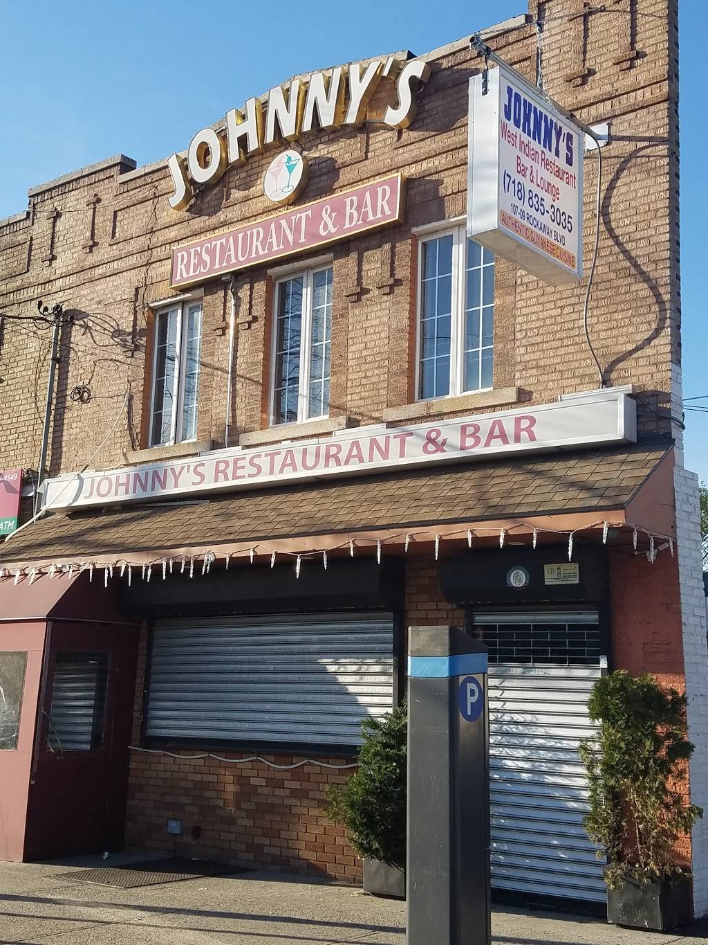 Johnnys | restaurant | 10709 Rockaway Blvd, Ozone Park, NY 11417, USA | 7188353035 OR +1 718-835-3035