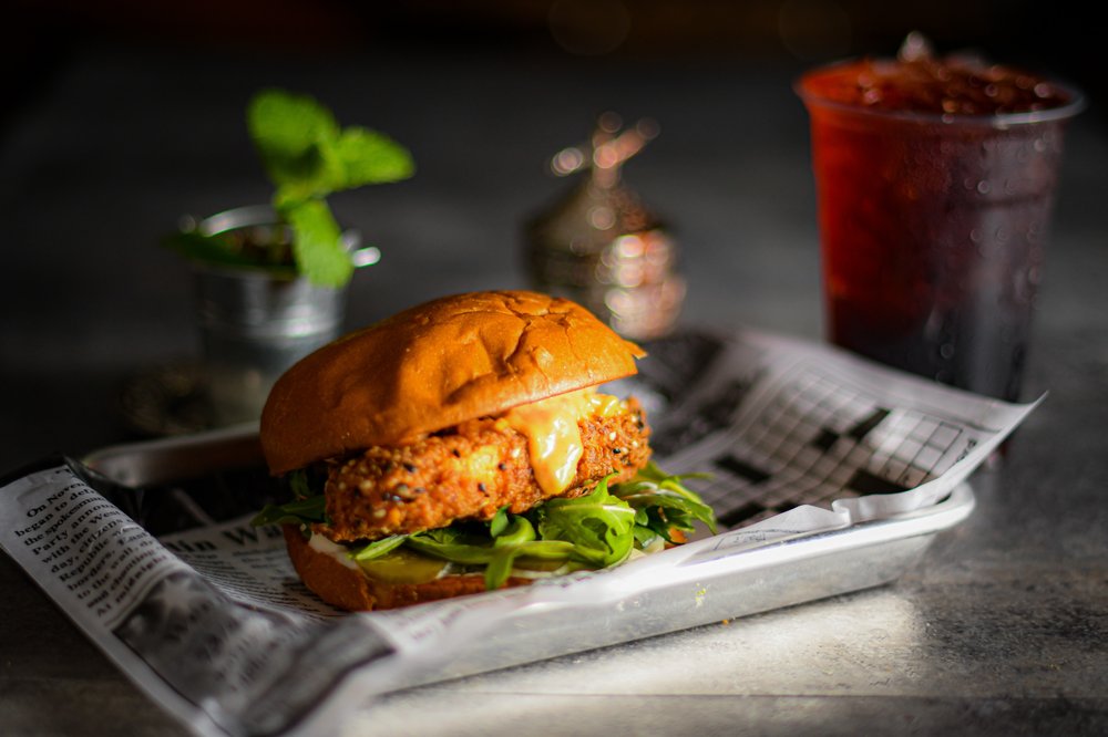 Chick-N-Burger | restaurant | 2770 E Bidwell St Suite 400, Folsom, CA 95630, USA | 9166256525 OR +1 916-625-6525