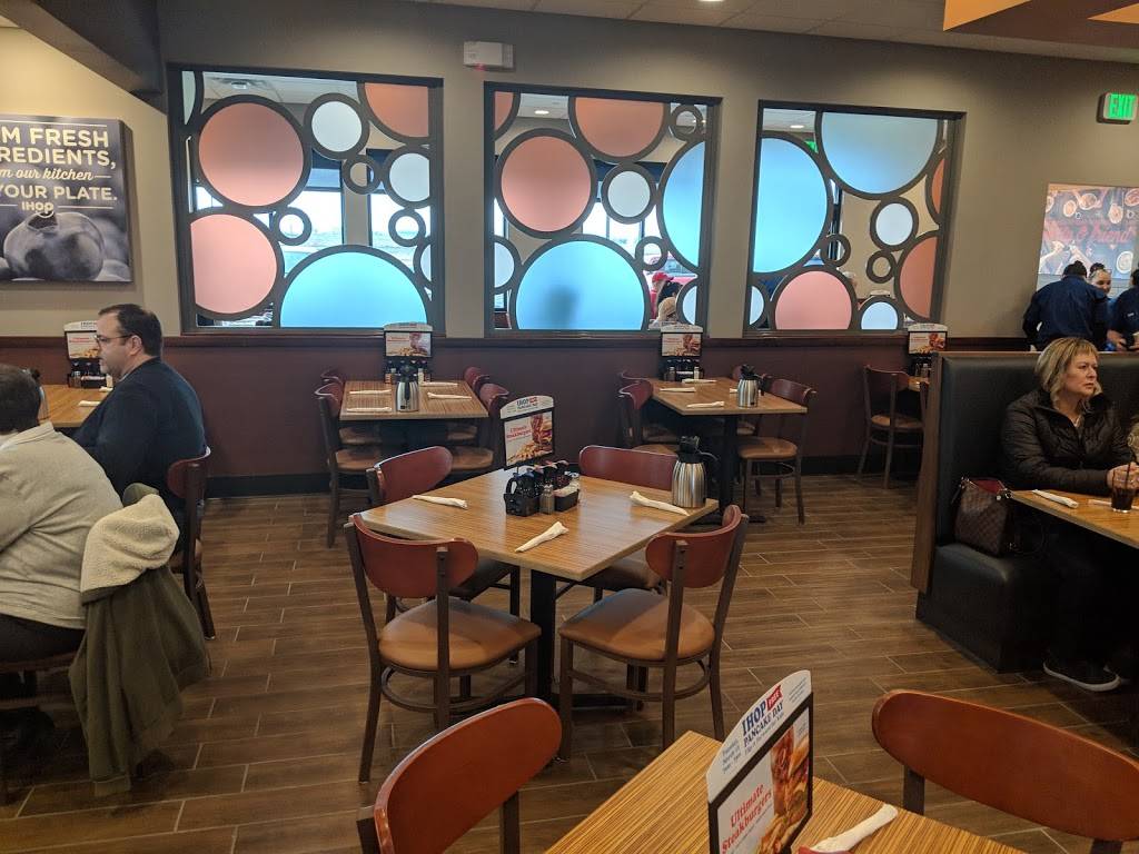 IHOP | restaurant | 150 SE Alices Rd, Waukee, IA 50263, USA | 5155183449 OR +1 515-518-3449