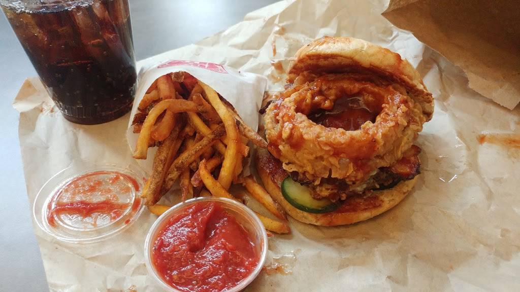 Farmhouse | restaurant | 700 Locust St, Des Moines, IA 50309, USA | 5153693276 OR +1 515-369-3276