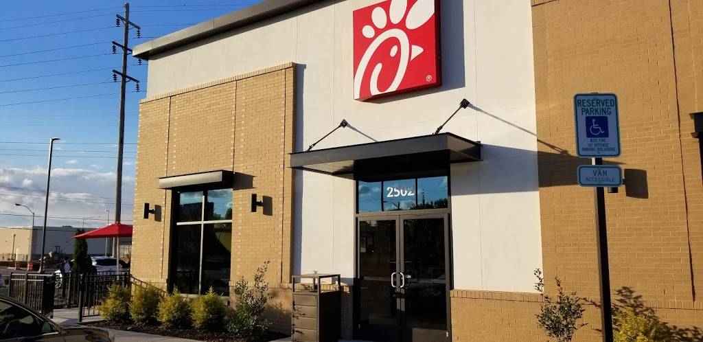 Chick-fil-A | restaurant | 2502 Highway 31 S, Decatur, AL 35603, USA | 2568221014 OR +1 256-822-1014
