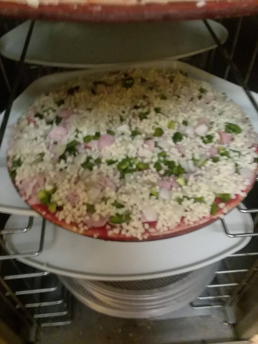 Wings Over East Lansing | restaurant | 1391 Grand River Ave, East Lansing, MI 48823, USA | 5173325555 OR +1 517-332-5555