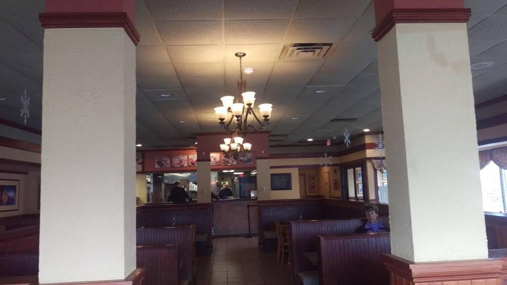 Demos Restaurant | restaurant | 146 Lexington St, Waltham, MA 02452, USA | 7818938359 OR +1 781-893-8359