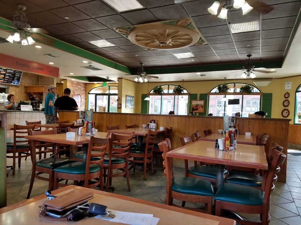 Farmer Boys | restaurant | 3400 University Ave, Riverside, CA 92501, USA | 9516800900 OR +1 951-680-0900