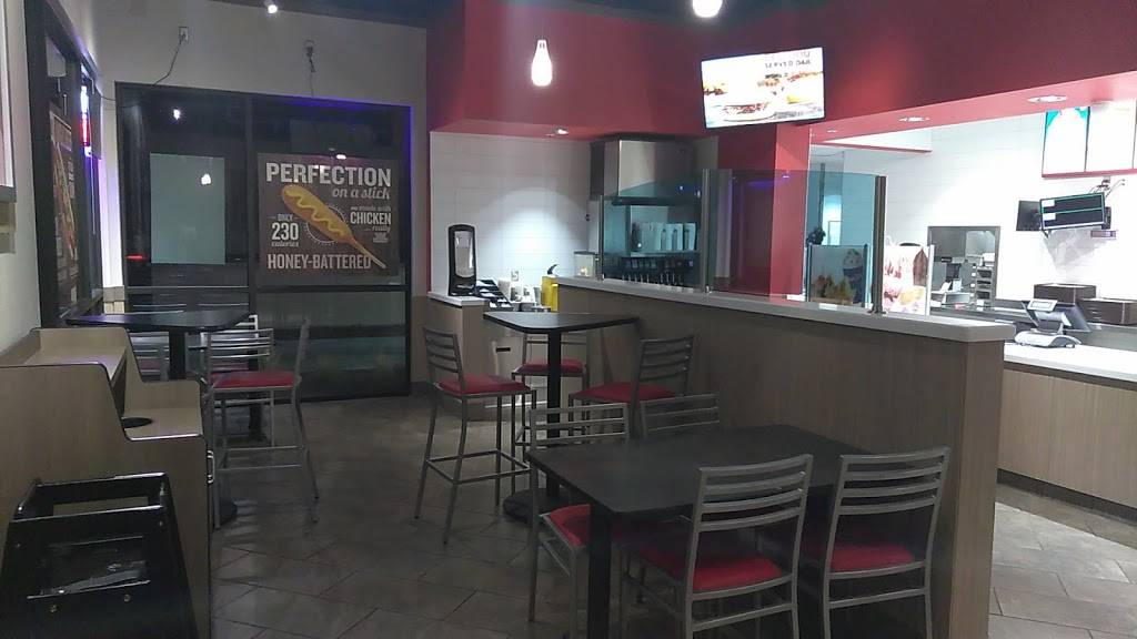 Wienerschnitzel | restaurant | 2675 Countryside Dr, Turlock, CA 95380, USA | 2096694749 OR +1 209-669-4749