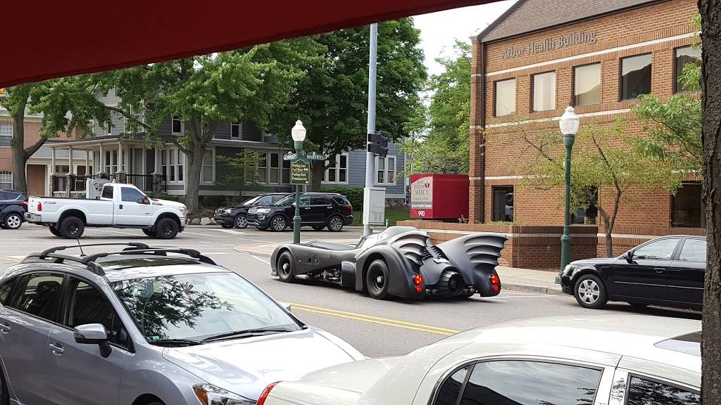 Thai Basil | restaurant | 983 W Ann Arbor Trail, Plymouth, MI 48170, USA | 7346673357 OR +1 734-667-3357