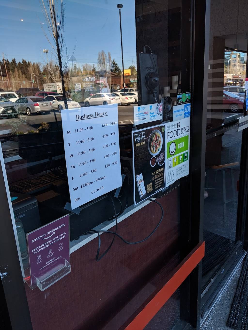 Tasty Thai | restaurant | 3700 Factoria Blvd SE, Bellevue, WA 98006, USA | 4256411900 OR +1 425-641-1900