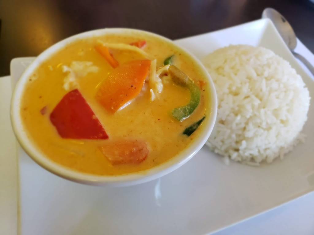 J.C. Royal Thai Cuisine | restaurant | 100 Jamieson Pkwy Unit #11, Cambridge, ON N3C 4B3, Canada | 5192602607 OR +1 519-260-2607