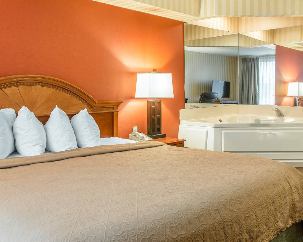 Quality Inn | restaurant | 137 West St, Gaylord, MI 49735, USA | 9897327541 OR +1 989-732-7541