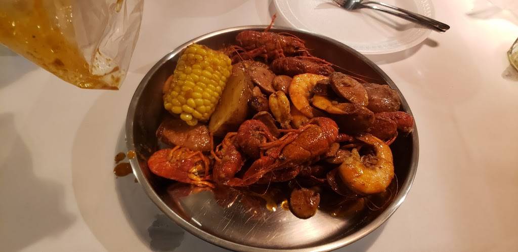 What The Crab | restaurant | 14401 US-431, Guntersville, AL 35976, USA | 2564862008 OR +1 256-486-2008