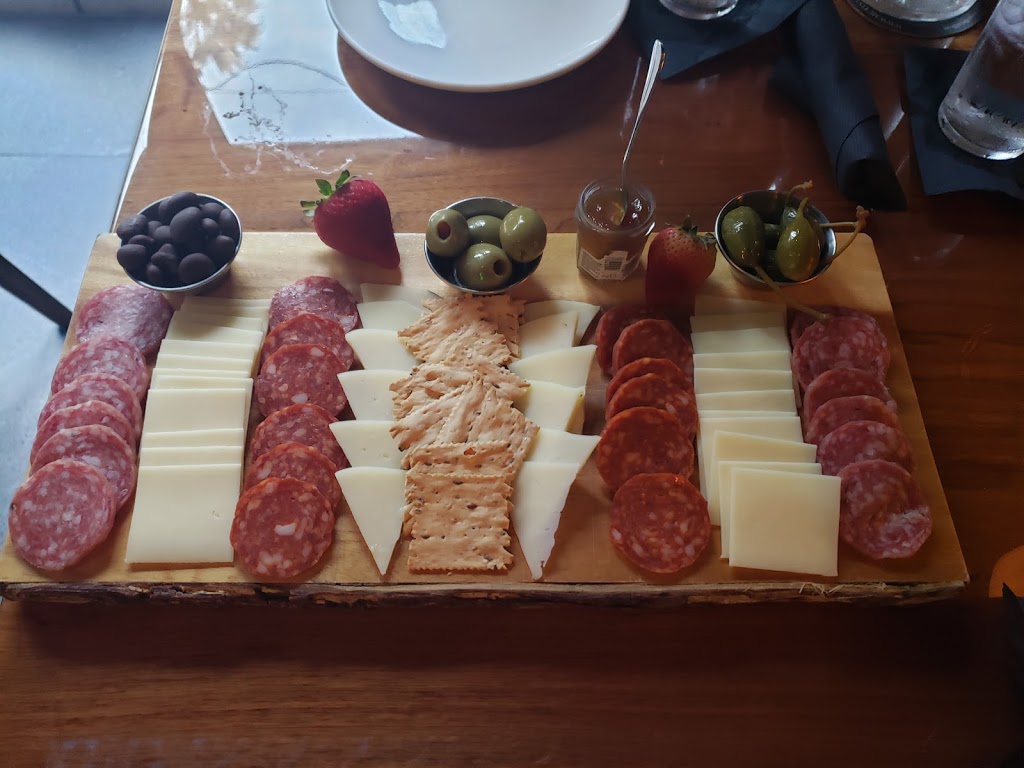 Table 14 Bar & Restaurant | restaurant | 2951 S Bayshore Dr, Miami, FL 33133, USA | 30544121002015 OR +1 305-441-2100 ext. 2015