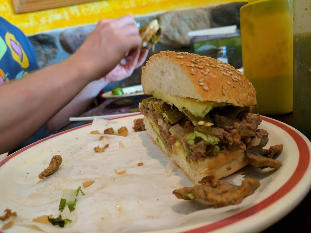 Los Portales | restaurant | 295 Broadway, Newburgh, NY 12550, USA | 8455656666 OR +1 845-565-6666