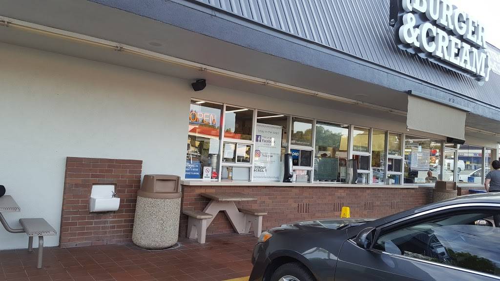 Burger & Cream | restaurant | 403 Grass Valley Hwy, Auburn, CA 95603, USA | 5308881119 OR +1 530-888-1119