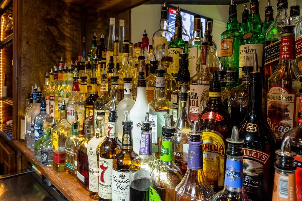 Cast Iron Steak House | restaurant | 1207 E Market St, Jeffersonville, IN 47130, USA | 8125902298 OR +1 812-590-2298