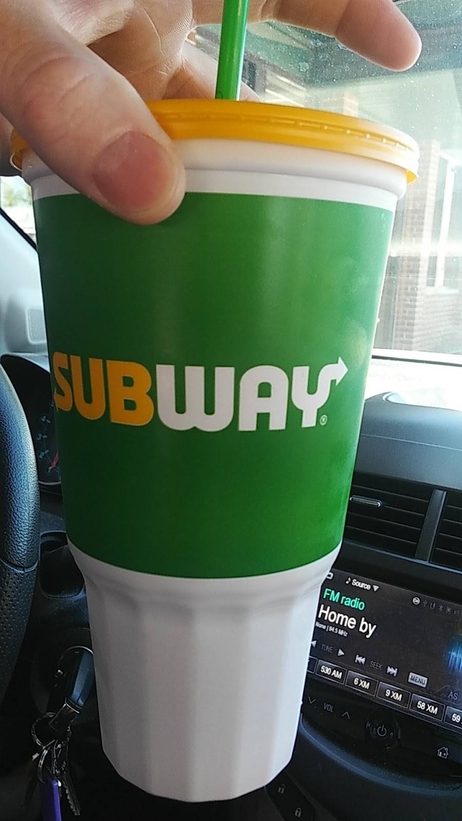 Subway | restaurant | 200 East Lincoln Ave, Charleston, IL 61920, USA | 2173487827 OR +1 217-348-7827